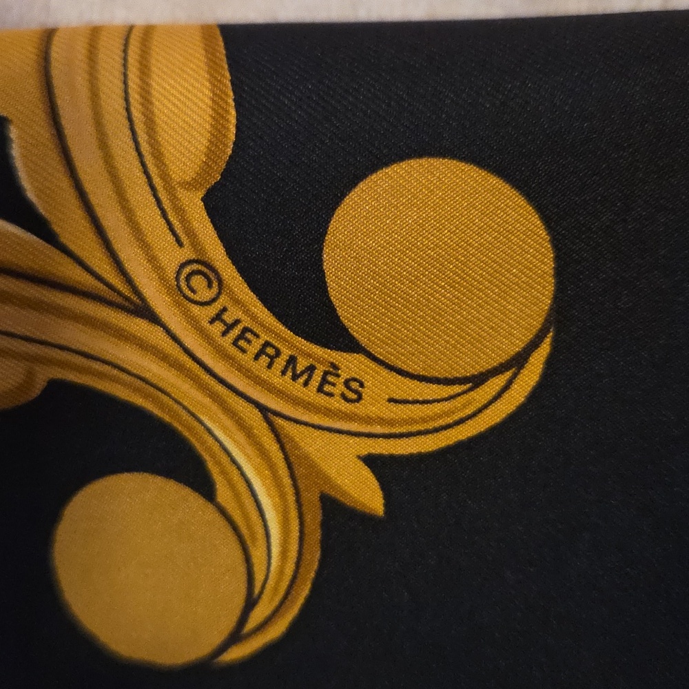 Hermes Elegant Black and Gold Scarf 100% Silk - Picture 7 of 7